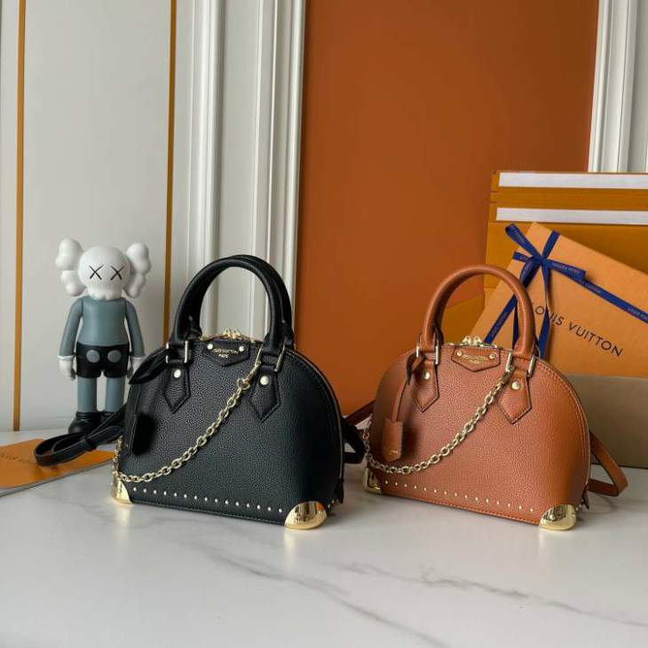 Picture of Louis Vuitton Handbags _SKUfw230463747fw
